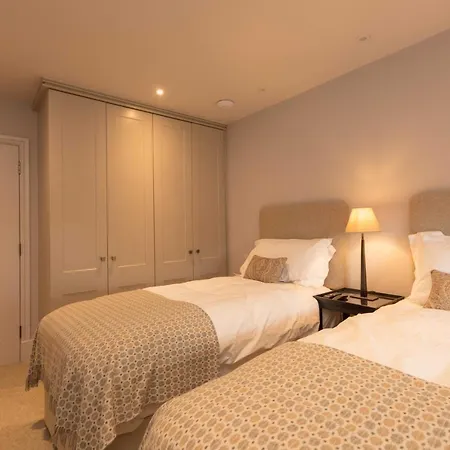 Farlam Hall & Restaurant Szálloda 4*