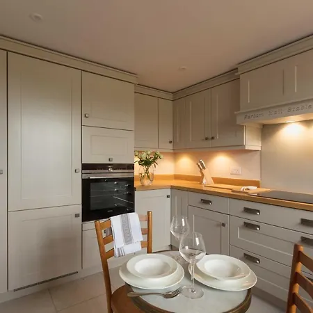 Отель Farlam Hall & Restaurant