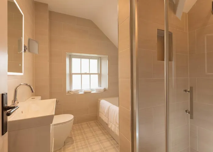 Hotel Farlam Hall & Restaurant