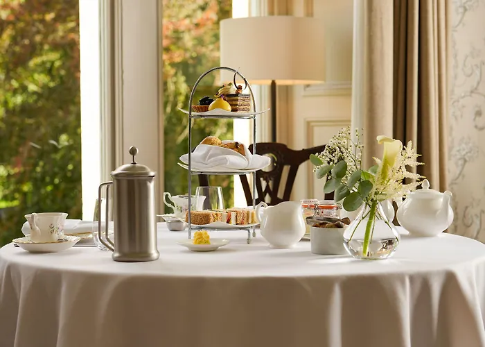 Farlam Hall & Restaurant 4*