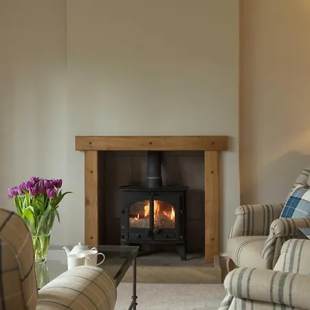 Farlam Hall & Restaurant Hotel 4*