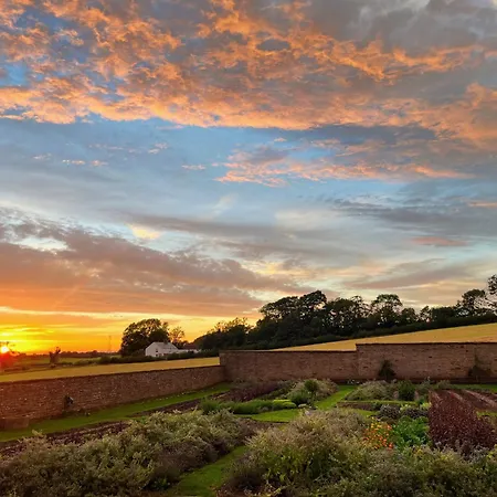 Hotel Farlam Hall & Restaurant 4*