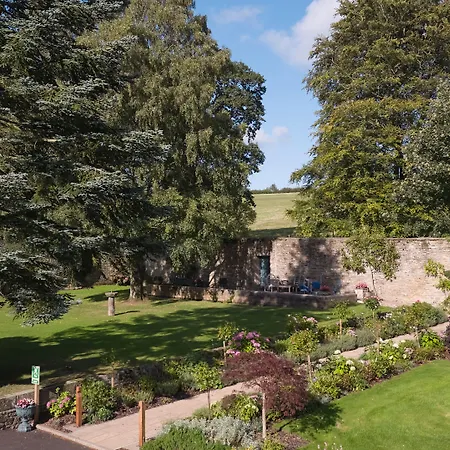 Farlam Hall & Restaurant Hotel 4*