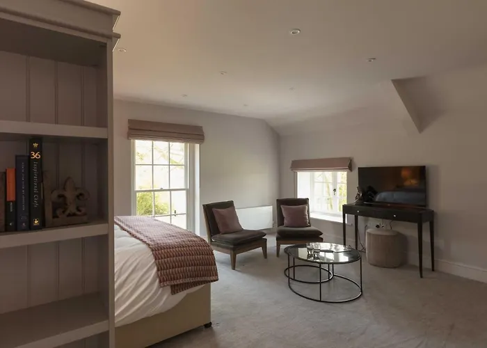 Farlam Hall & Restaurant 4*