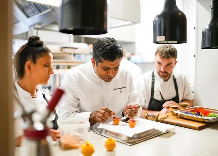 Farlam Hall & Restaurant Hotel 4*